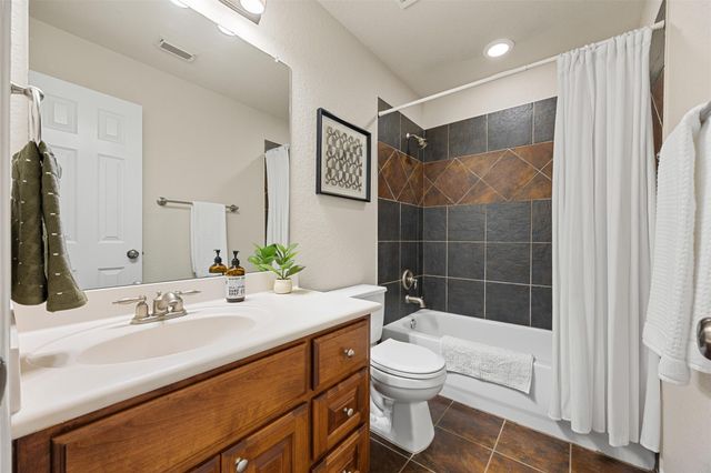 2603 Hendricks Lakes Drive, Spring, TX 77388