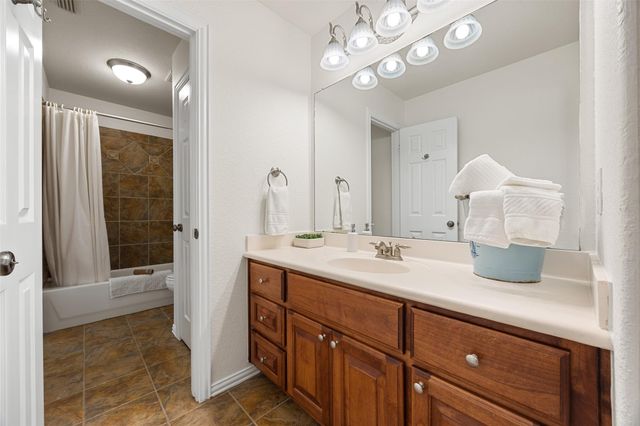 2603 Hendricks Lakes Drive, Spring, TX 77388