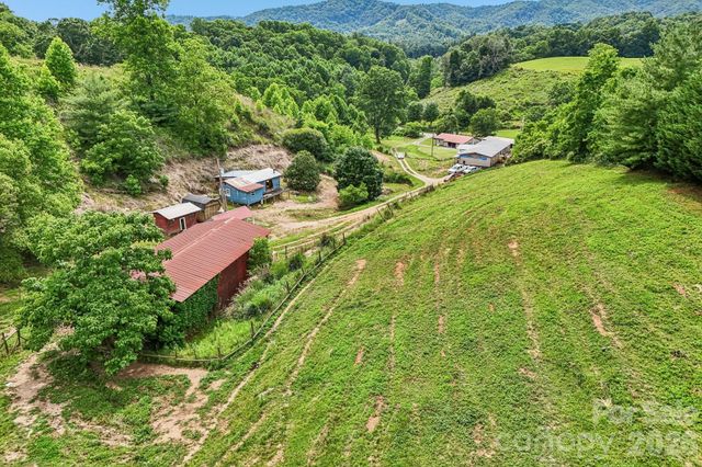 400 Morgan Branch Road, Marshall, NC 28753