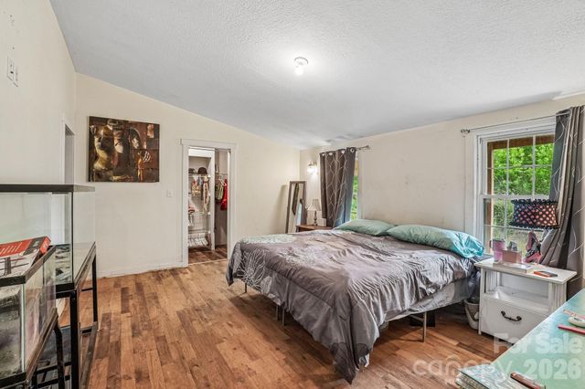 400 Morgan Branch Road, Marshall, NC 28753