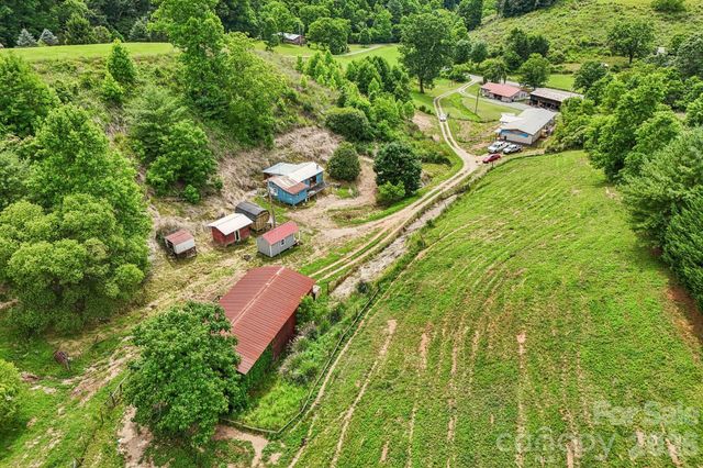 400 Morgan Branch Road, Marshall, NC 28753