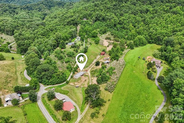 400 Morgan Branch Road, Marshall, NC 28753
