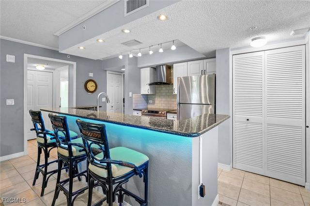 8960 Colonnades CT E 921, Bonita Springs, FL 34135