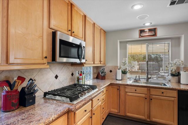 6681 Blue Sapphire Avenue, Las Vegas, NV 89110