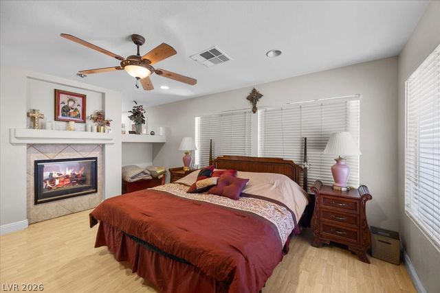 6681 Blue Sapphire Avenue, Las Vegas, NV 89110
