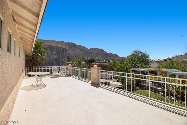 6681 Blue Sapphire Avenue, Las Vegas, NV 89110