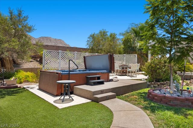 6681 Blue Sapphire Avenue, Las Vegas, NV 89110