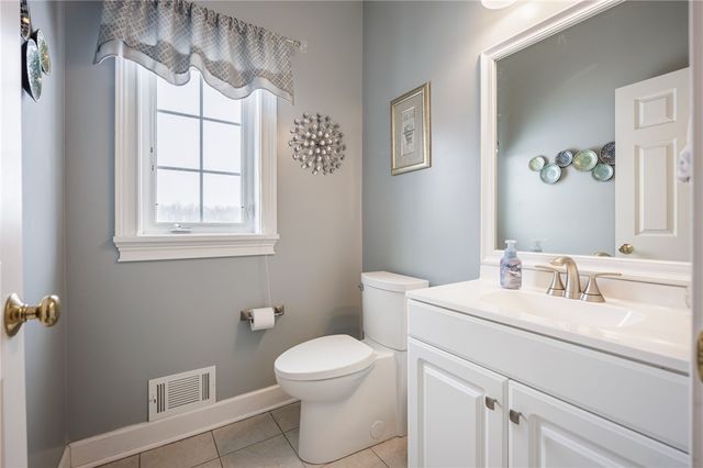 3 Chamber Valley Estates, Ogden, NY 14559