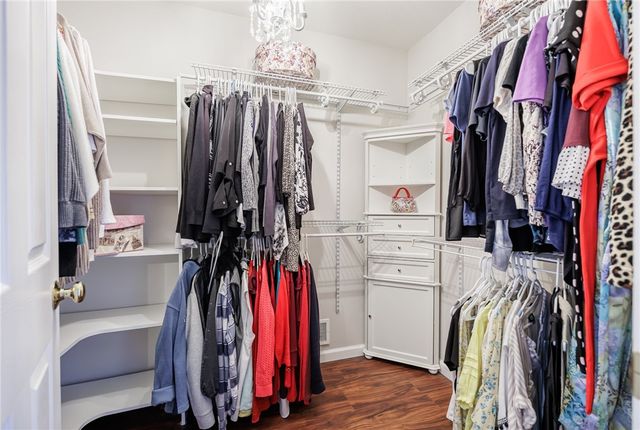 3 Chamber Valley Estates, Ogden, NY 14559