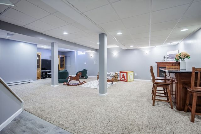 3 Chamber Valley Estates, Ogden, NY 14559