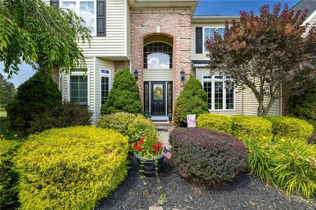 3 Chamber Valley Estates, Ogden, NY 14559