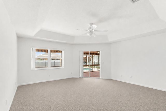 5829 NW Gerald Circle, Port St. Lucie, FL 34986