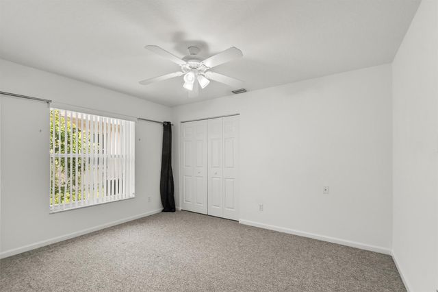5829 NW Gerald Circle, Port St. Lucie, FL 34986