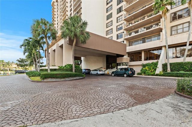 1800 NE 114th St 2204, Miami, FL 33181