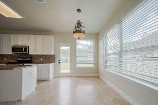 5703 Saragosa Drive, Richmond, TX 77469