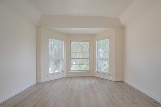 5703 Saragosa Drive, Richmond, TX 77469