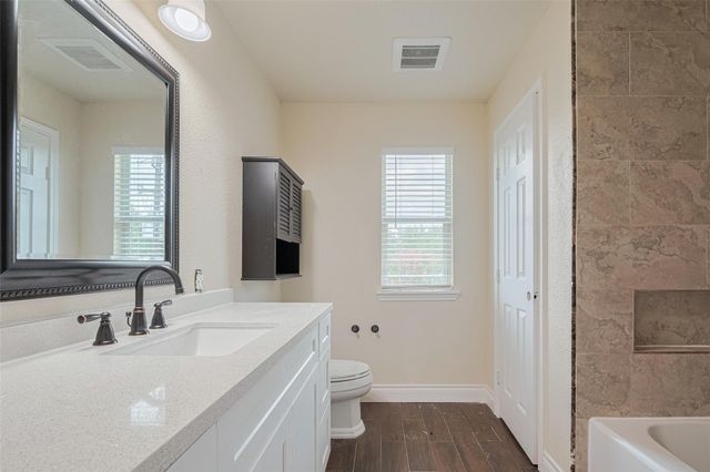 5703 Saragosa Drive, Richmond, TX 77469