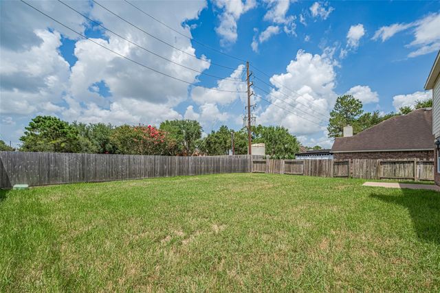 5703 Saragosa Drive, Richmond, TX 77469