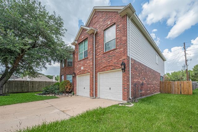 5703 Saragosa Drive, Richmond, TX 77469