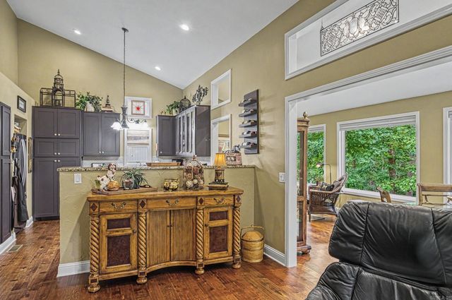 10 Alarcon Lane, Hot Springs Village, AR 71909