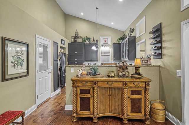 10 Alarcon Lane, Hot Springs Village, AR 71909