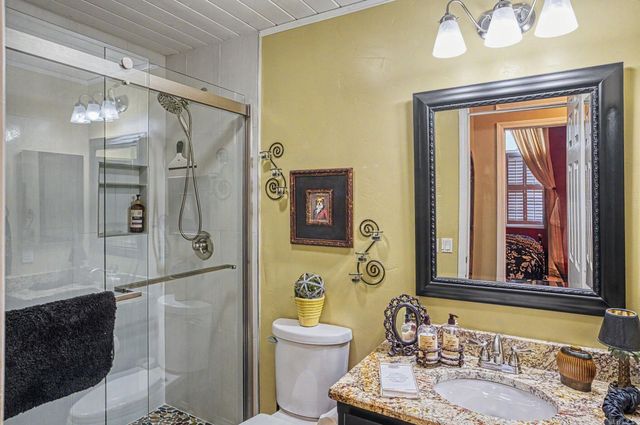 10 Alarcon Lane, Hot Springs Village, AR 71909