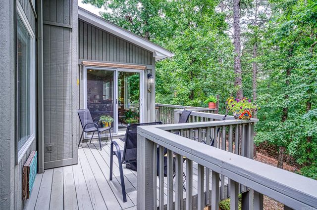 10 Alarcon Lane, Hot Springs Village, AR 71909