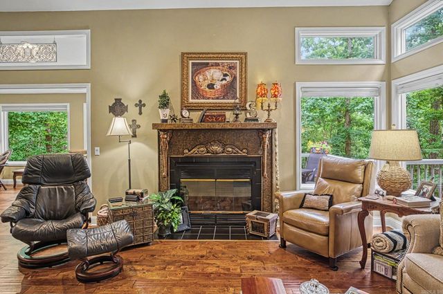 10 Alarcon Lane, Hot Springs Village, AR 71909