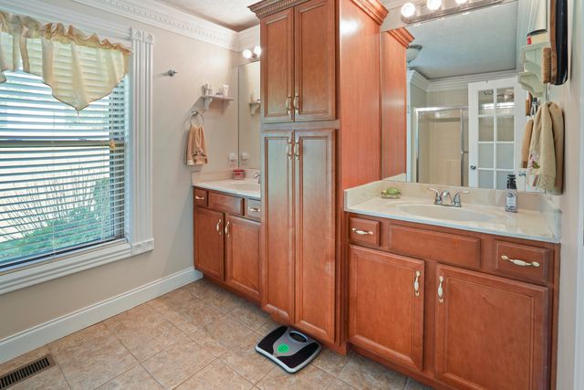 3823 Hickory Hill Drive, Somerset, KY 42503