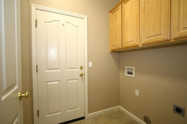 4112 Hidden Meadow Ct, Modesto, CA 95356