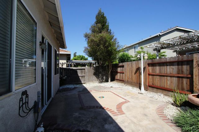 4112 Hidden Meadow Ct, Modesto, CA 95356