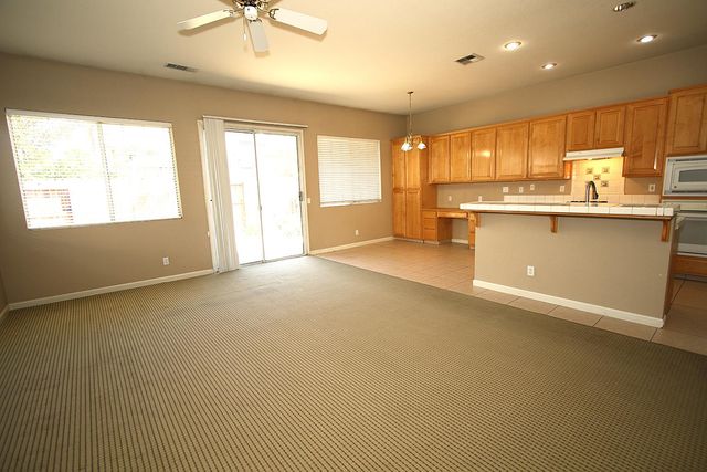 4112 Hidden Meadow Ct, Modesto, CA 95356