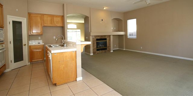 4112 Hidden Meadow Ct, Modesto, CA 95356