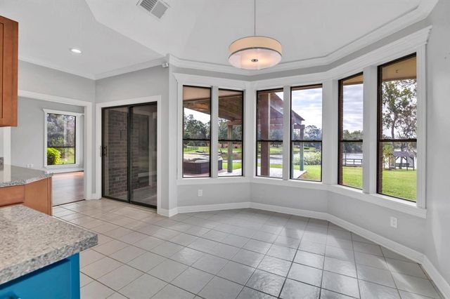 816 Lake Road, Lake Jackson, TX 77566