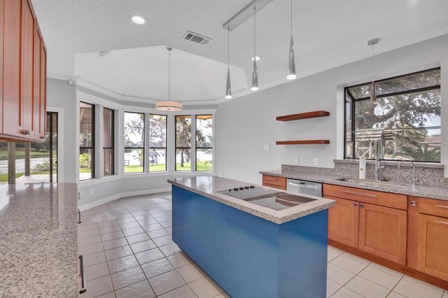 816 Lake Road, Lake Jackson, TX 77566