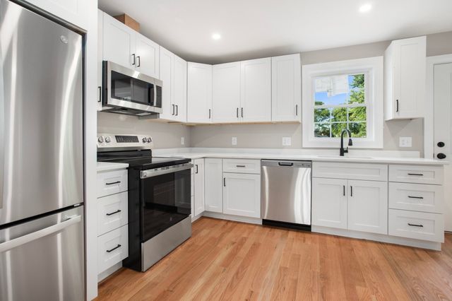 661 Washington Aveue 2, Revere, MA 02151