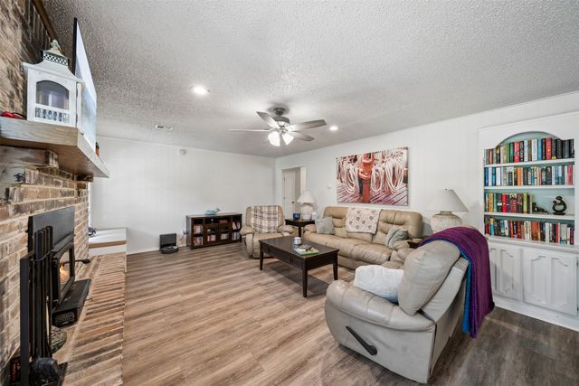 14212 E Dogwood Lane, Claremore, OK 74019