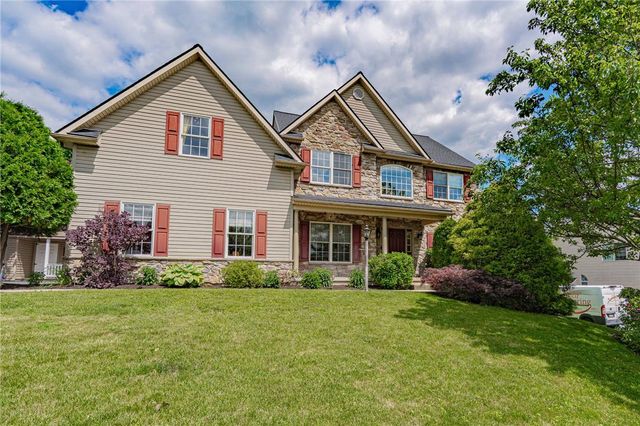 236 Schoeneck Avenue, Upper Nazareth Twp, PA 18064