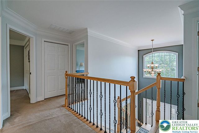 236 Schoeneck Avenue, Upper Nazareth Twp, PA 18064