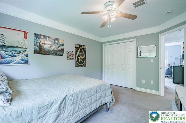 236 Schoeneck Avenue, Upper Nazareth Twp, PA 18064