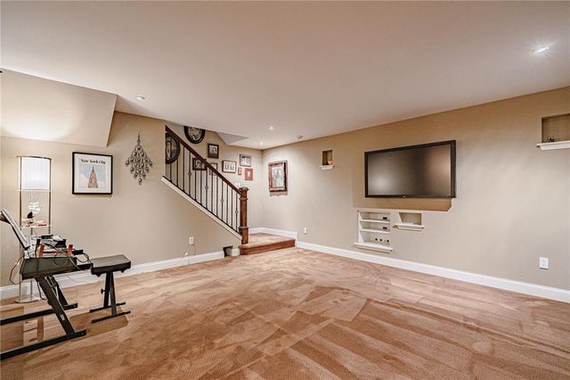 236 Schoeneck Avenue, Upper Nazareth Twp, PA 18064