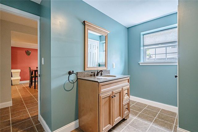 236 Schoeneck Avenue, Upper Nazareth Twp, PA 18064