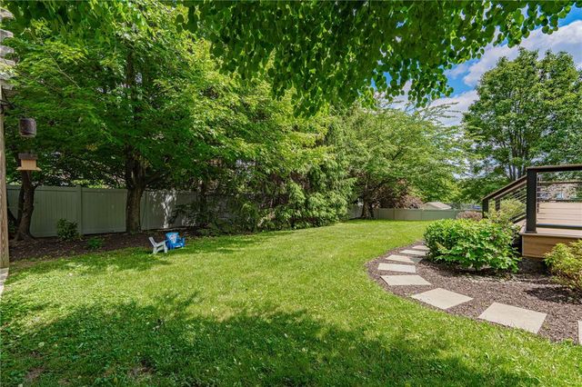 236 Schoeneck Avenue, Upper Nazareth Twp, PA 18064