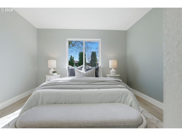 595 RABER Rd, Eugene, OR 97402