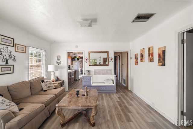 613 B Street, Taft, CA 93268