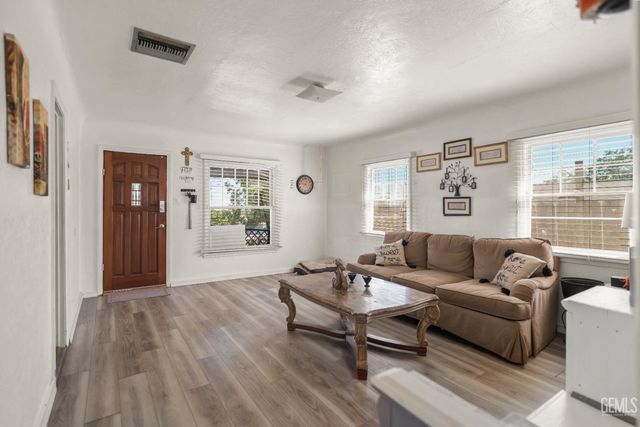 613 B Street, Taft, CA 93268