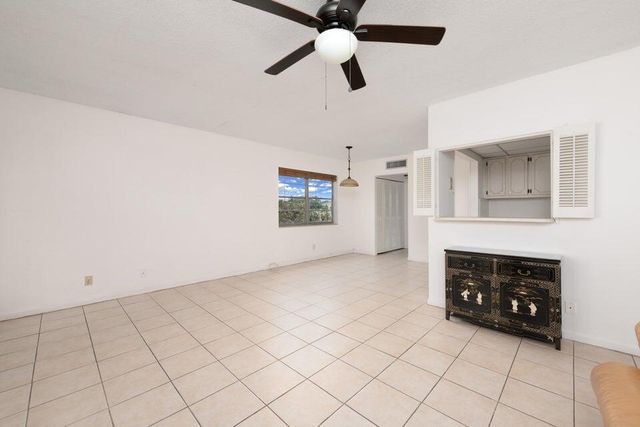 260 Norwich K 260, West Palm Beach, FL 33417