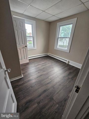 237 CLEVELAND ST, Bristol, PA 19007
