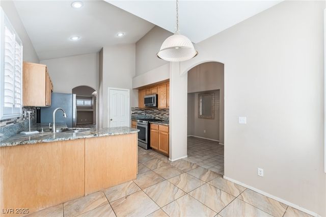 7908 Constantinople Avenue, Las Vegas, NV 89129