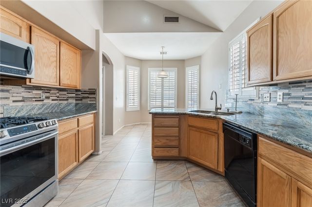 7908 Constantinople Avenue, Las Vegas, NV 89129